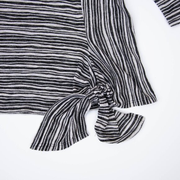 W5 Anthropologie Top Womens S Stripped Knit Pullover Black & White w Front Tie - Picture 3 of 7